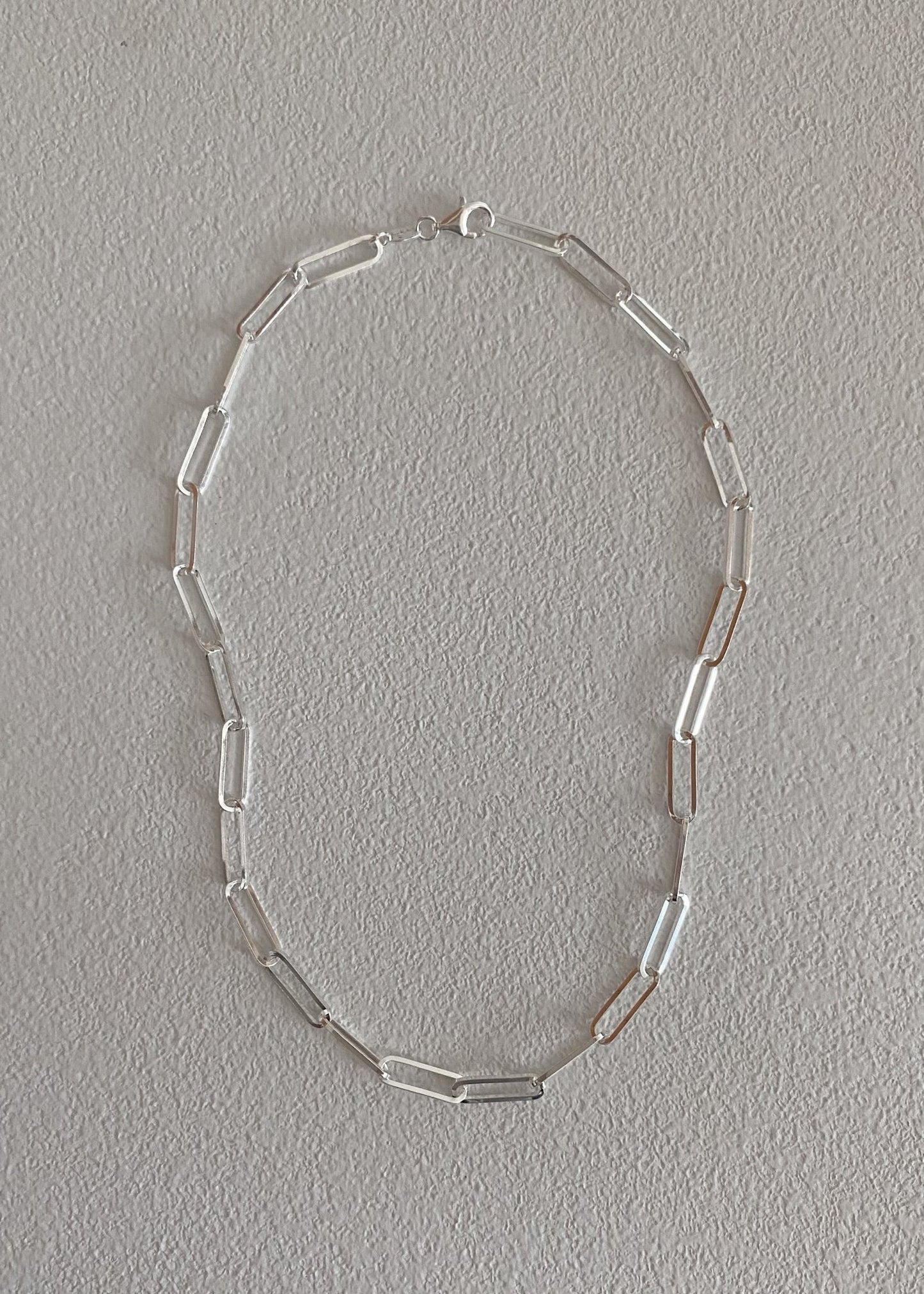 Silver chunky paperclip necklace - Espace Skins Montreal